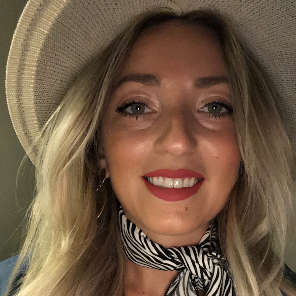 Meet your Posher, Rebecca